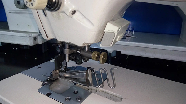 Main components of the flat sewing machine